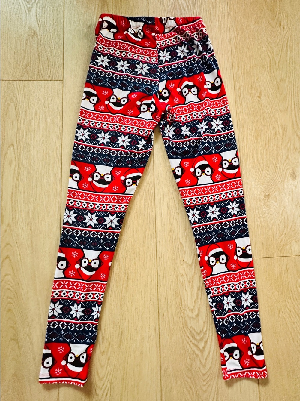🎄 🐧 🎅 Super soft and cute Medium Christmas Leggings ❤️🤍❤️  ⭐️🤩